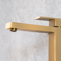 Смеситель ABBER Daheim AF8211G для раковины, золото матовое