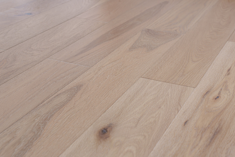 Паркетная доска Amber Wood A12.32.10.125-004 Дуб Ваниль 909x125x14 мм