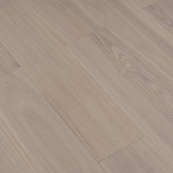 Паркетная доска Amber Wood A12.32.20.125-005 Ясень Белёный 909x125x14 мм