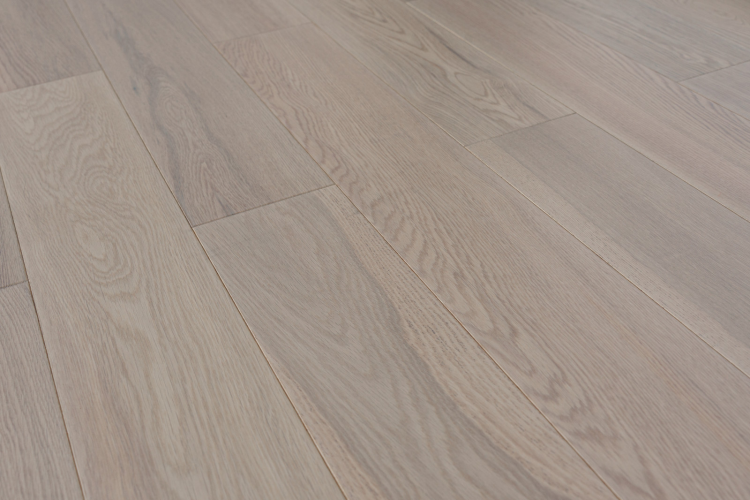 Паркетная доска Amber Wood A12.32.10.125-002 Дуб Белая ночь 909x125x14 мм