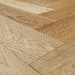 Паркетная доска Amber Wood A31.11.12.127-001 Дуб Натур Ёлка 915x127x14 мм