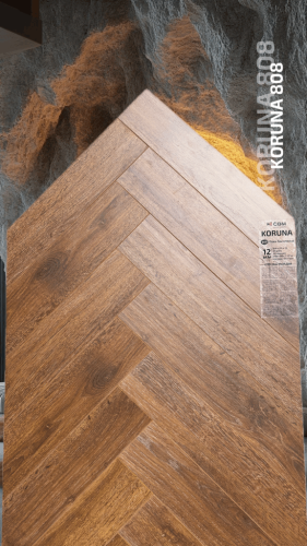 Ламинат CBM Koruna Орех Бесковице 808