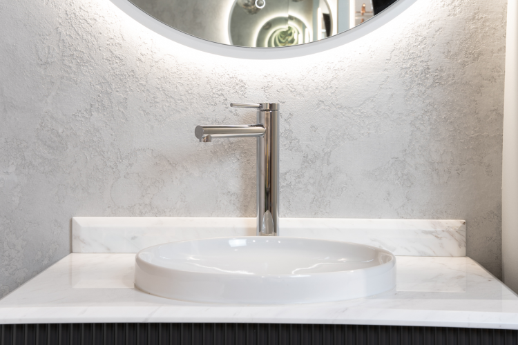 Смеситель ABBER Emotion AF8811 для накладной раковины, хром