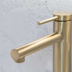 Смеситель ABBER Emotion AF8811G для накладной раковины, золото матовое